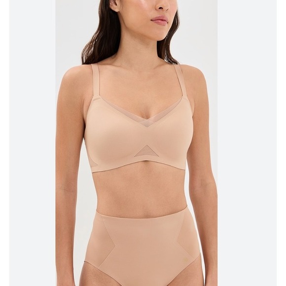 Honeylove Other - Honeylove Crossover Bra in Sand Nude Color Wireless Size Large